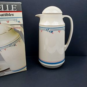 Vintage Corelle Corning Country Violets 1 Quart Thermal Coffee Carafe.